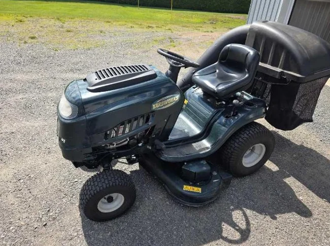 Tracteur de pelouse Yardworks 20HP/46