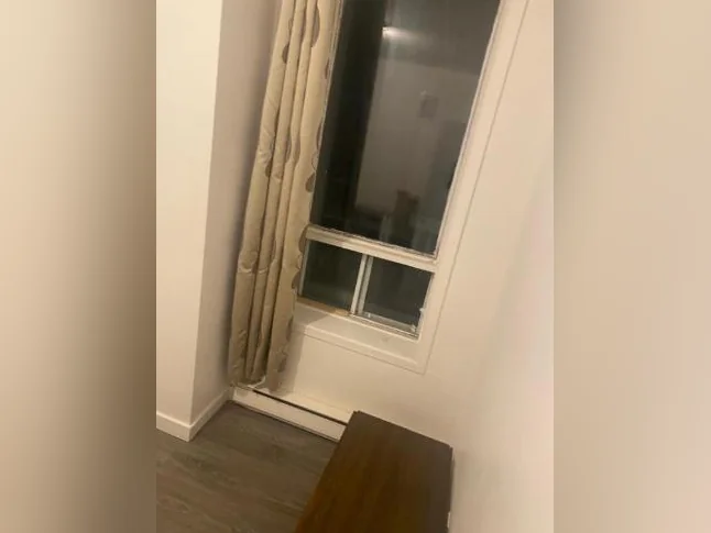 Grande chambre à louer au Centre-ville de Trois-Rivières thumbnail 7