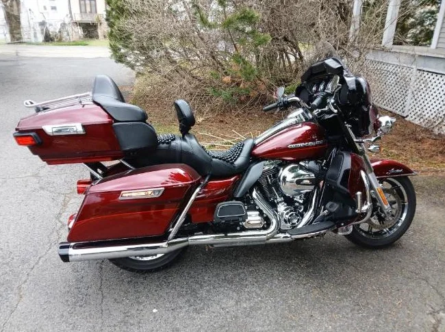 Harley FLHTK