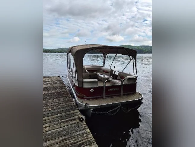Ponton Princecraft Vectra 19 (2011) – Mercury 50 HP EFI – Clé en main au Lac Achigan thumbnail 5