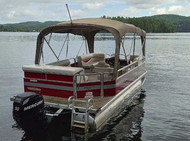 Ponton Princecraft Vectra 19 (2011) – Mercury 50 HP EFI – Clé en main au Lac Achigan thumbnail 9