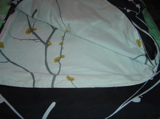 tout pout lit double ,draps , couvre matelas,douillettes etc thumbnail 6