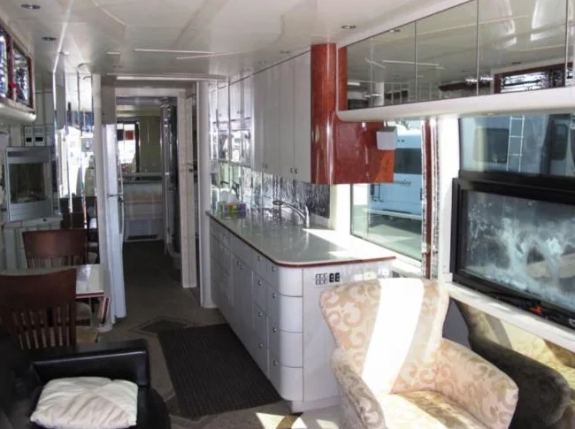 PREVOST XL II    2000 thumbnail 6