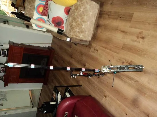 Arc Hoyt Ultratech XT2000 Cam & ½ Droitier. Couleur Drapeaux Américain