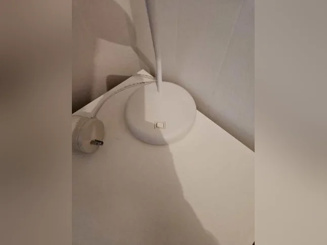 Lampe lumière halogène thumbnail 2