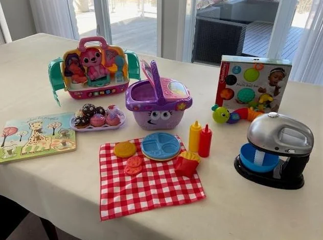 Jouets pour jeune enfant vendu en un lot