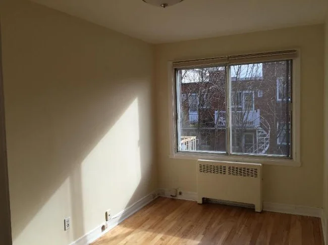 6 1/2 Upper Duplex, Very Conveniently Located in Ville St. Laurent thumbnail 5