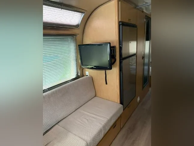 Airstream 25FB 2009 thumbnail 5