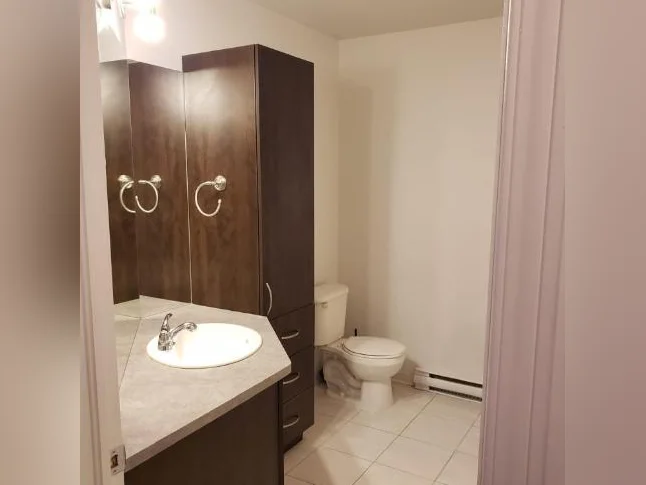 4 1/2 Condo in Vaudreuil-Dorion (438)392-3686 thumbnail 8