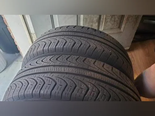 2 pneus Pirelli P4 d'été/4 saisons P195/65r15 code 91H mesurent 8/32 thumbnail 3