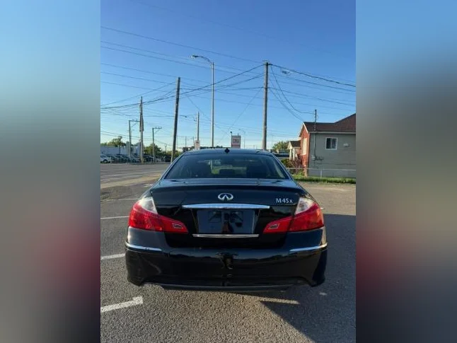 Infiniti M45x thumbnail 4