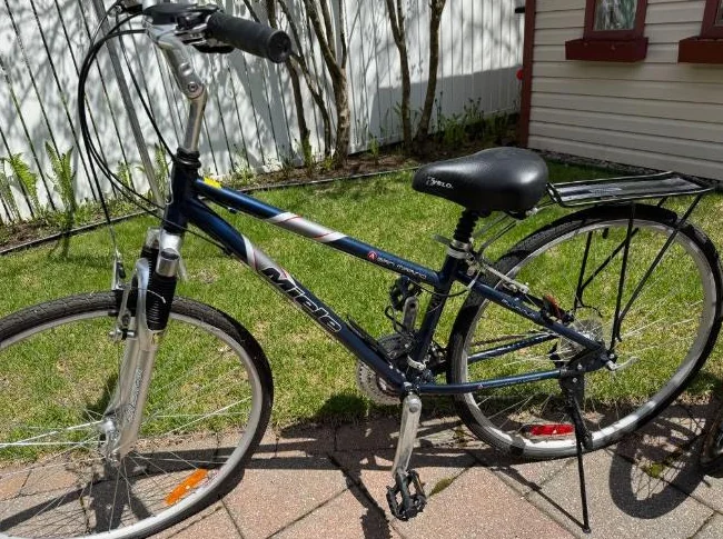 2 vélos à vendre: trop tard vendu thumbnail 2
