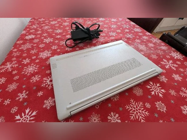 HP Laptop 15 (2023) | Intel Core i7-1355U | 16 Go RAM | SSD 1 To | Windows 11 | Wi-Fi 6 thumbnail 6