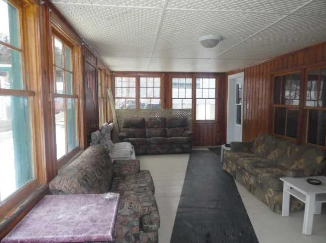 CHAMBRE À LOUER À SAINT-AGATHE-DES-MONTS,PRES DE TOUT LES SERVICES. thumbnail 10
