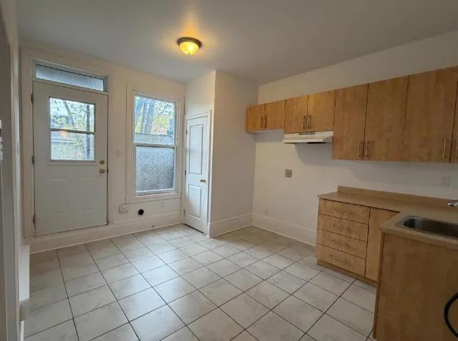 Logement 5 1/2 Montréal (Villeray/St-Michel) thumbnail 2