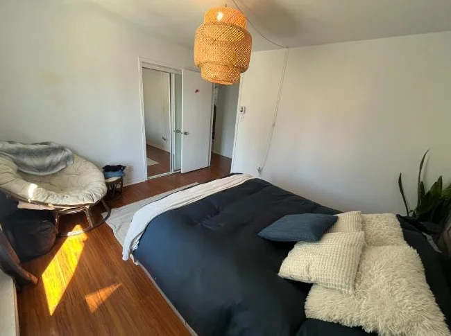 Appartement 5 1/2, internet inclus et thermopompe thumbnail 6