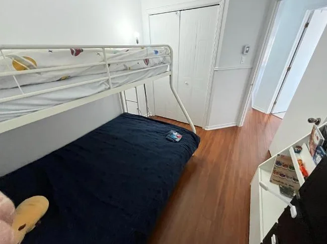 Appartement 5 1/2, internet inclus et thermopompe thumbnail 8