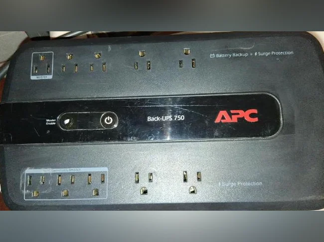 APC Backup-UPS and Smart UPS thumbnail 3