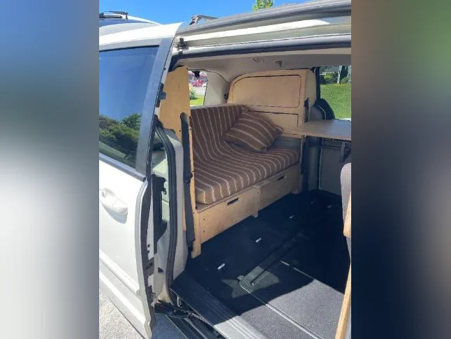 Dodge Caravan Van Life   "EN ATTENTE" thumbnail 6