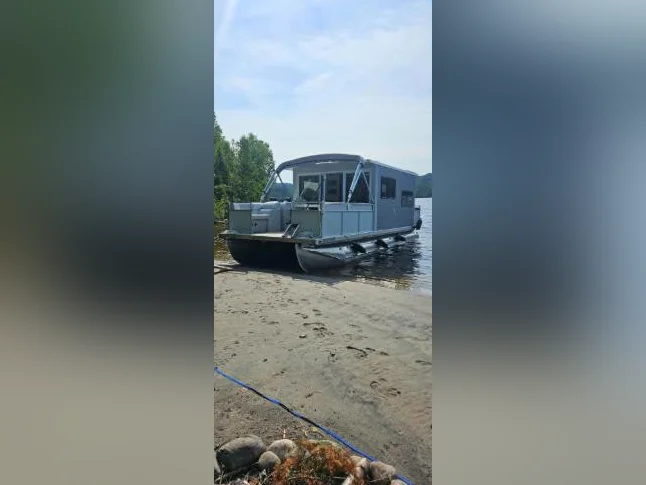 Ponton maison 26 pieds-Houseboat clé en main thumbnail 3