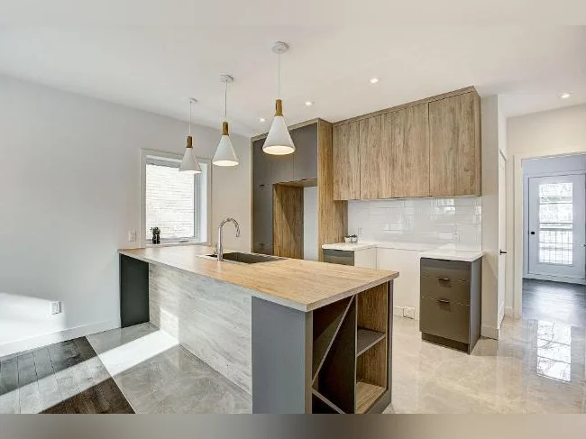 *Mois Gratuit* 3½ disponible maintenant Ahuntsic *Free month* 3½ available now Ahuntsic