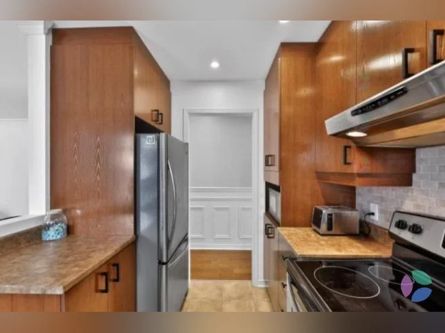 Condo 4 1/2 - appliances included ! thumbnail 4