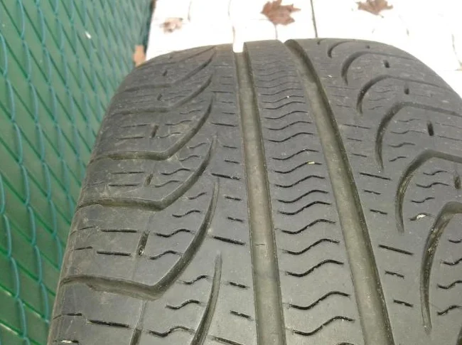 4 PNEUS PIRELLI 16 POUCES (ÉTÉ) -ET- JANTES EN ACIER (TOYOTA MATRIX) thumbnail 2
