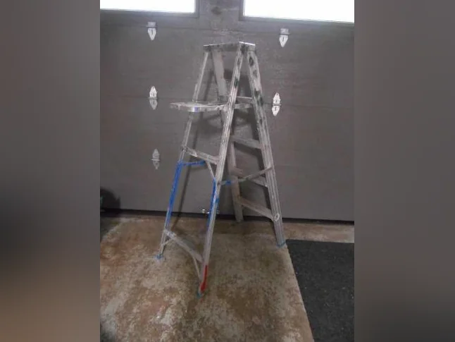 escabeau aluminium 5 pieds thumbnail 2