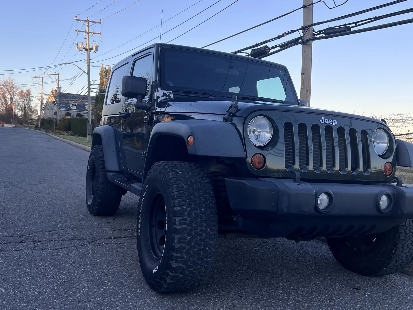 Jeep Wrangler 2011 - Green, Lifted, 37" Tires thumbnail 3