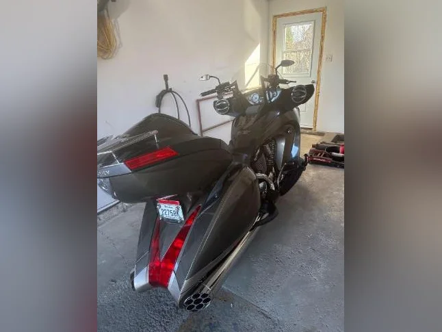 Moto Victory vision thumbnail 5