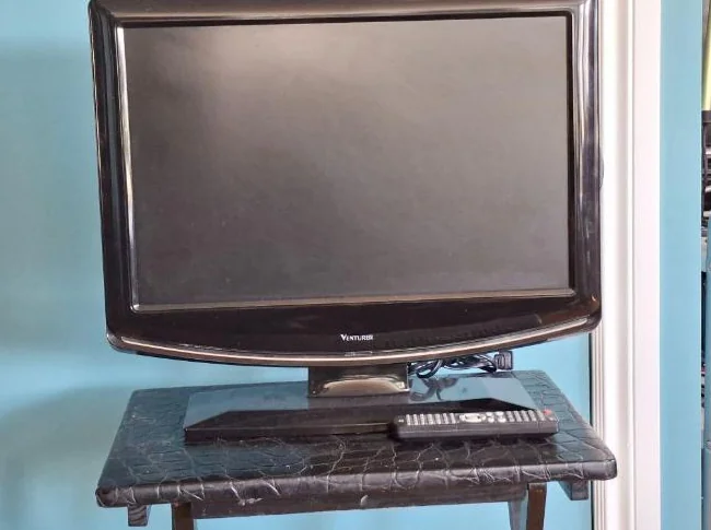 Téléviseur Venturer 24 pouces.