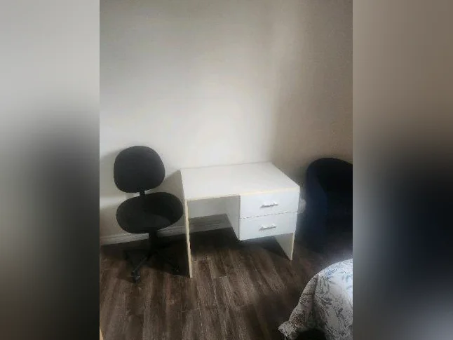 chambre a louer thumbnail 3