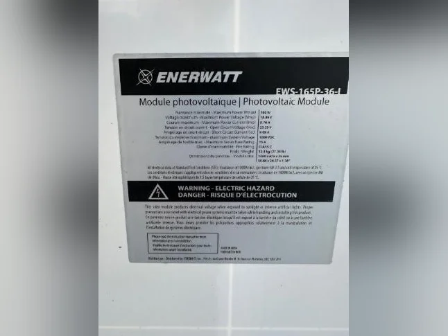 Kit de 2 panneaux solaire 165w et 230 watts avec mppt et breaker 25 et 30 amp DOIT ÊTRE VENDU VITE thumbnail 3