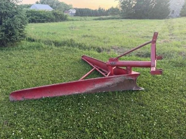 Rigoleuse agricole usagé à vendre