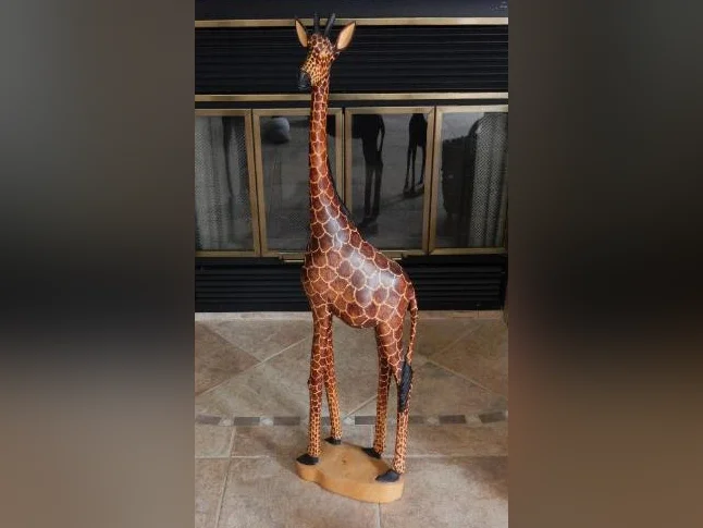 Girafes provenant de la Côte d'ivoire 200$ pour les trois. thumbnail 4
