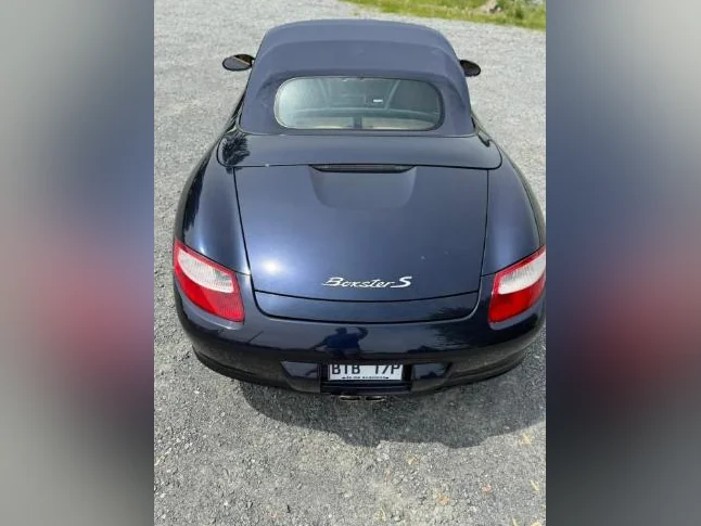 Porsche Boxster. S. 3.2 litres. 6 speed thumbnail 6