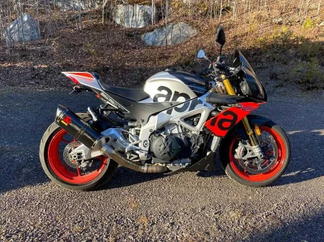 2019 Aprilia Tuono V4 1100 Factory thumbnail 6