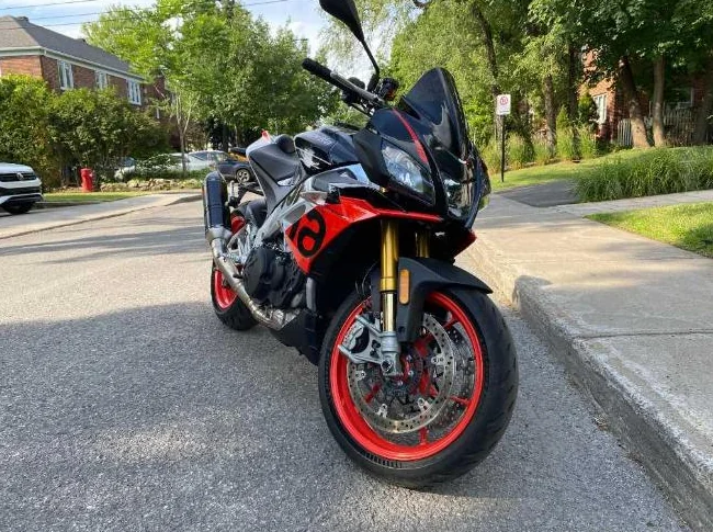 2019 Aprilia Tuono V4 1100 Factory thumbnail 3