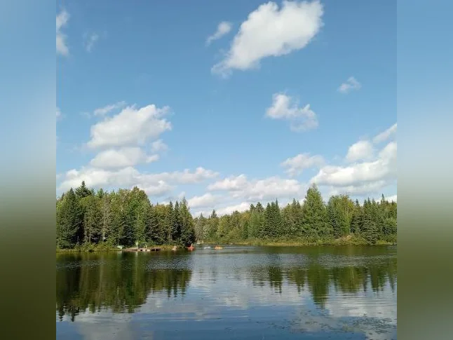 Maison moderne et unique dans le Domaine du Lac Amico/Laurentides thumbnail 2