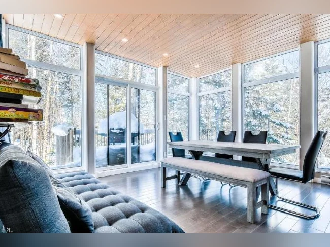 Maison moderne et unique dans le Domaine du Lac Amico/Laurentides thumbnail 4