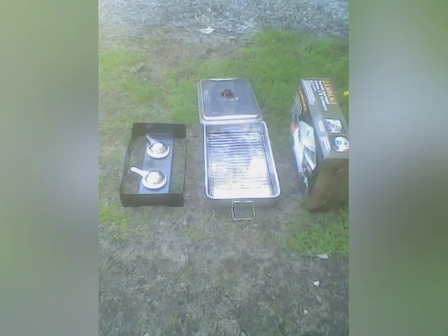 FUMOIR PORTATIF. Poisson et poulet thumbnail 2