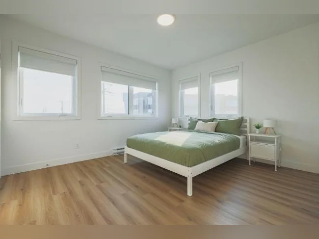 100% meublé et équipé - Appartement spacieux au cœur de Granby ! thumbnail 6