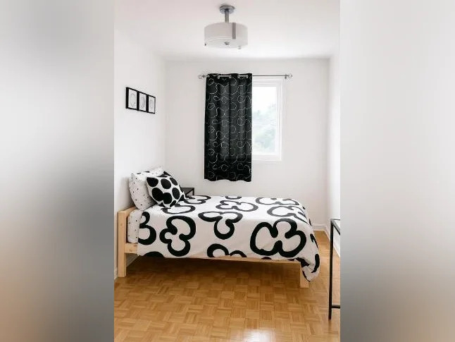 Chambre à louer (tout inclus) thumbnail 2