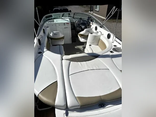 Bateau Rinker Captiva 246 thumbnail 4