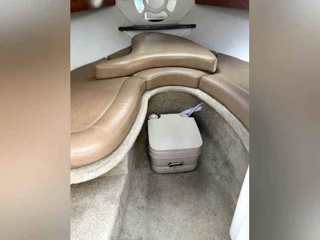 Bateau Rinker Captiva 246 thumbnail 9