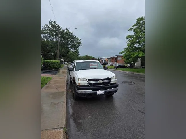 Chevy Silverado 2500 4x4 2006 thumbnail 4