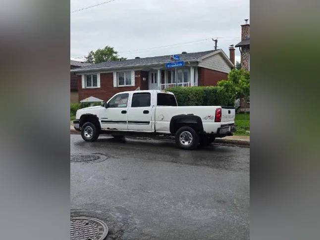 Chevy Silverado 2500 4x4 2006 thumbnail 2