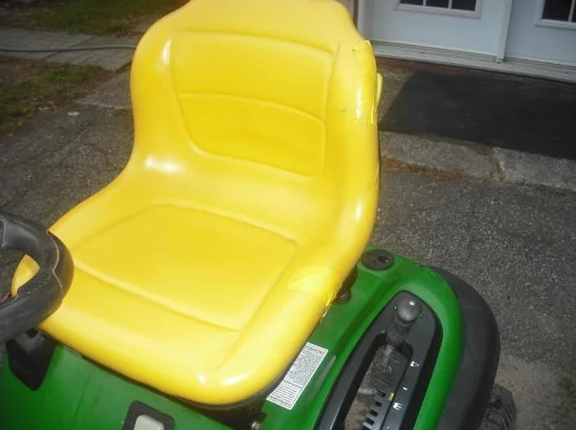 TRACTEUR À GAZON thumbnail 6