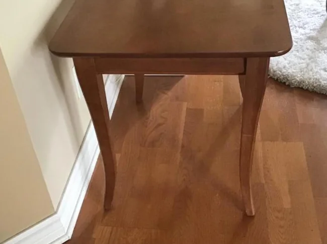 TABLE DE SALON