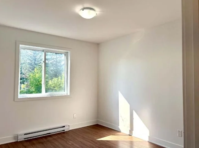Logement 2 Chambres 1 Salle de Bain - 1er étage - Bois Des Filion thumbnail 6